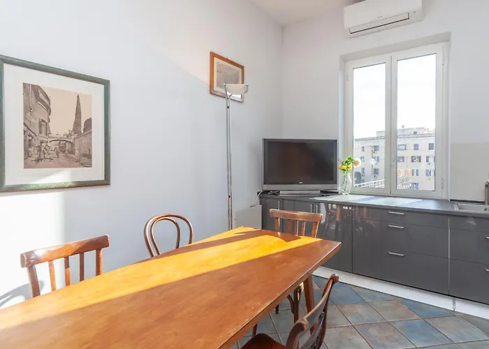 Appartamento San Lorenzo Skyrail Loft - By Openroma